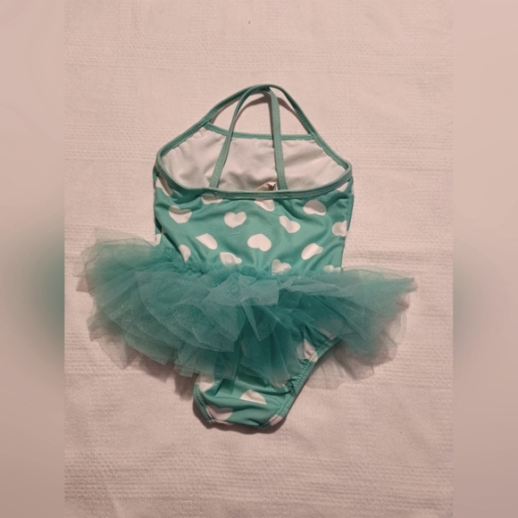 OP girls size 2T green with white hearts, has attached tulle, super cute, EUC+ - Picture 2 of 3
